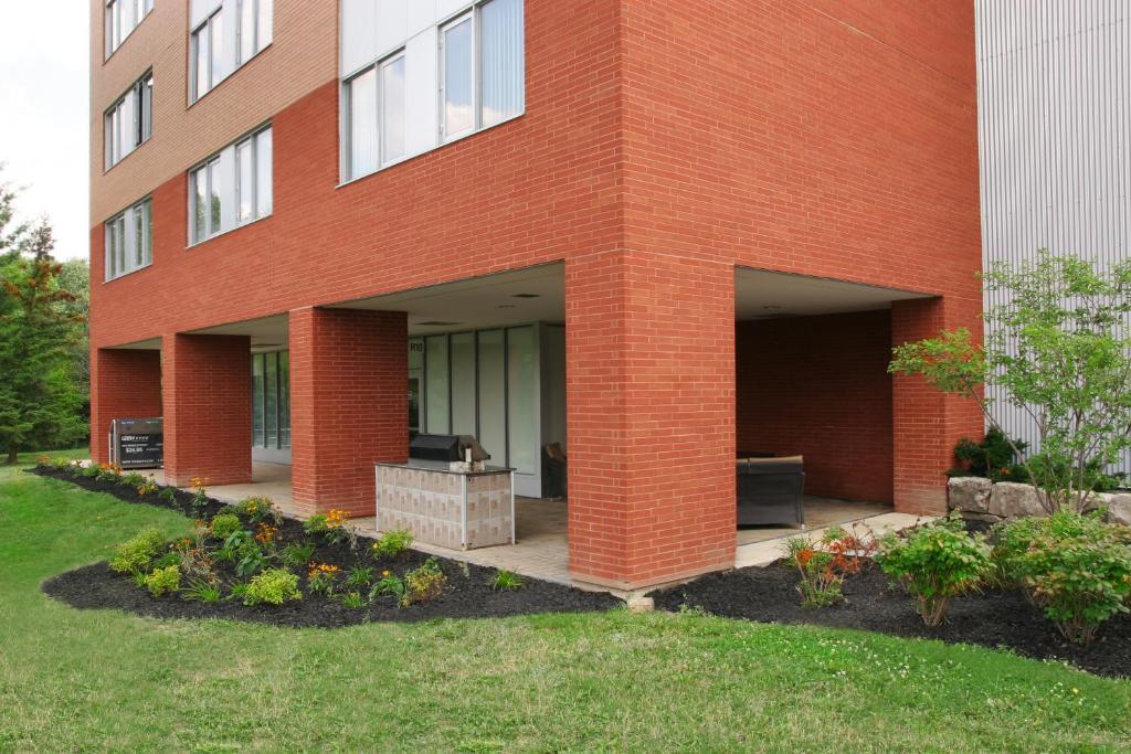 Residence & Conference Centre - Brampton Kültér fotó